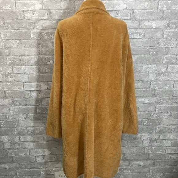 Cyrus Tan Teddy Snap Sweater Coat - Picture 6 of 8